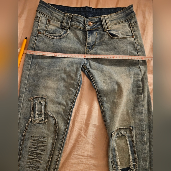 Vintage Low-Rise Skinny Patchwork Jeans - Picture 12 of 12